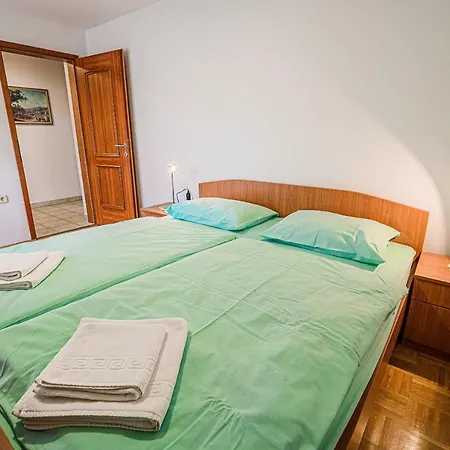 Apartma Lena At Aqualuna *