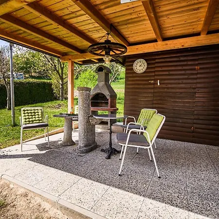 Lena At Aqualuna * بوتْشيترتيك