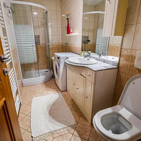 Lena At Aqualuna Apartma Podcetrtek