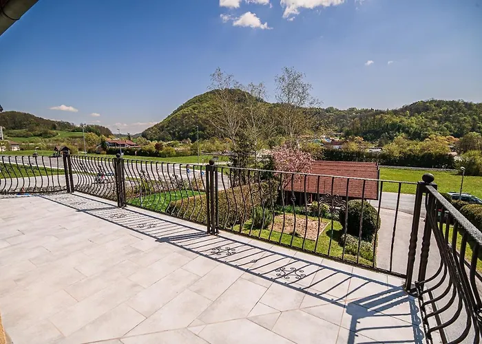 Lena At Aqualuna Appartement *